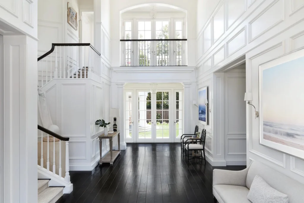 Application of moulding in interior design