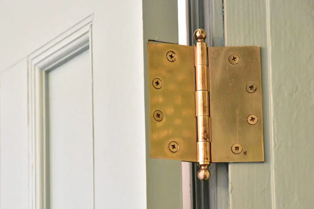 Door hinges installed