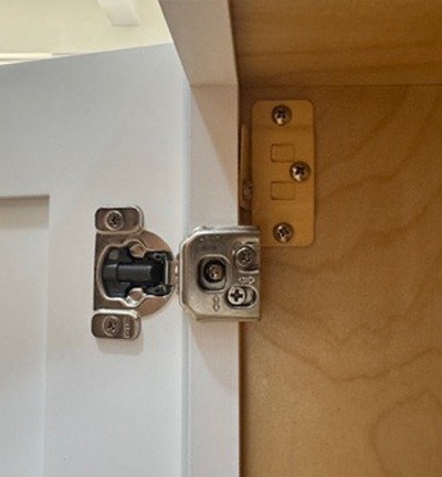 Cabinet Hinges