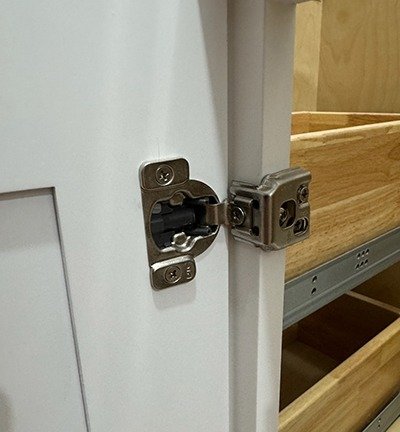 Cabinet Hinges