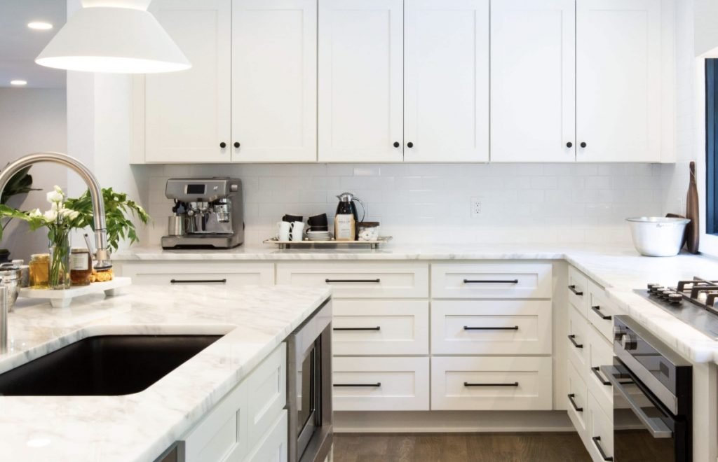 RTA-vs-Assembled-Making-the-Right-Choice-Semi-Assembled-Cabinets