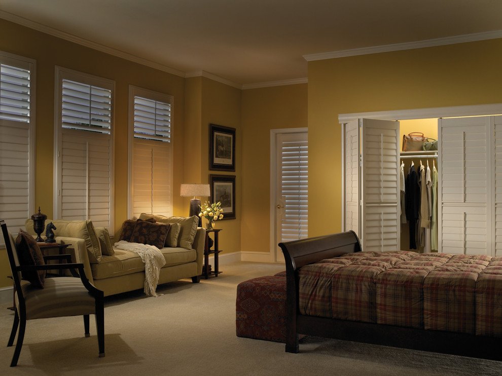 Closet and Wardrobe