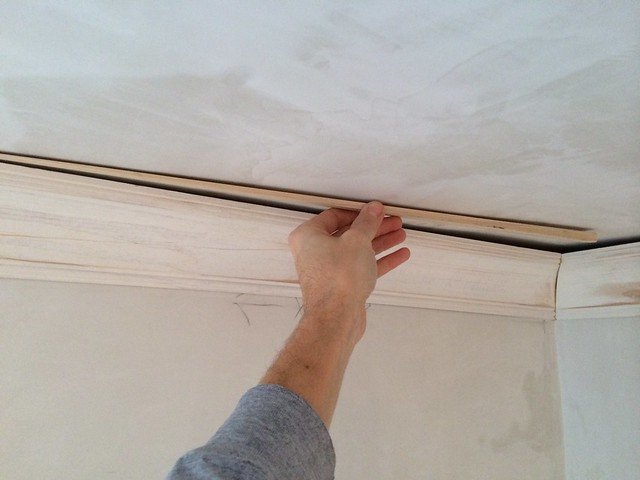 Fixing uneven ceilings
