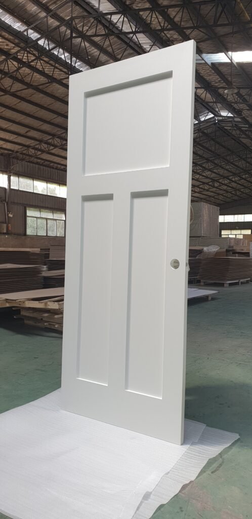 3 panek shaker door