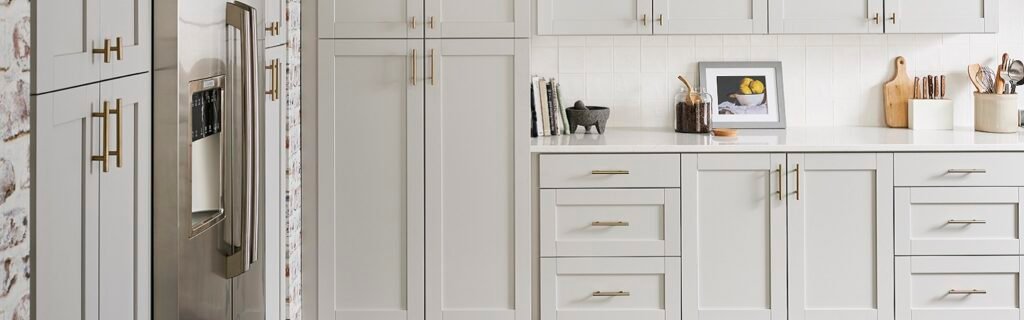 shaker style cabinet