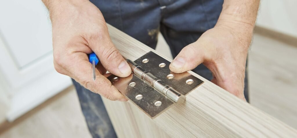 hinge install
